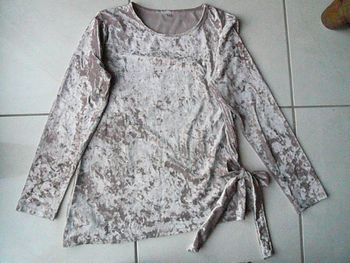 Haut en velours rose Taille 3