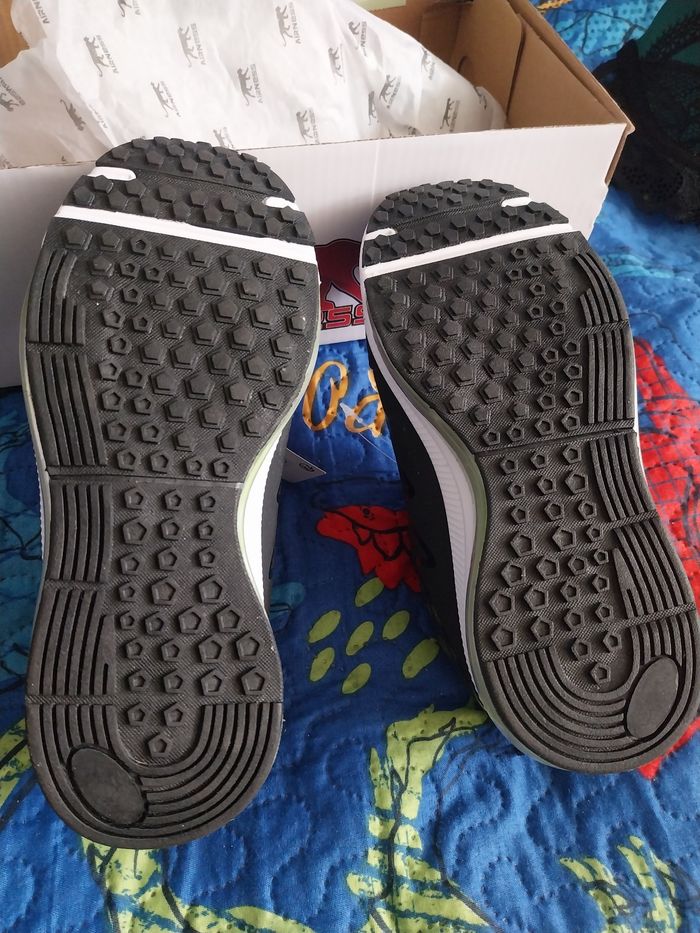 Baskets airness 29 neuves - photo numéro 2