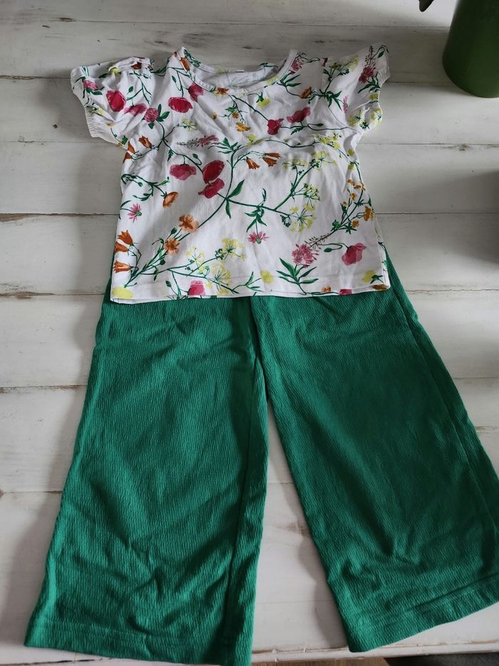 Ensemble  tee-shirt pantalon