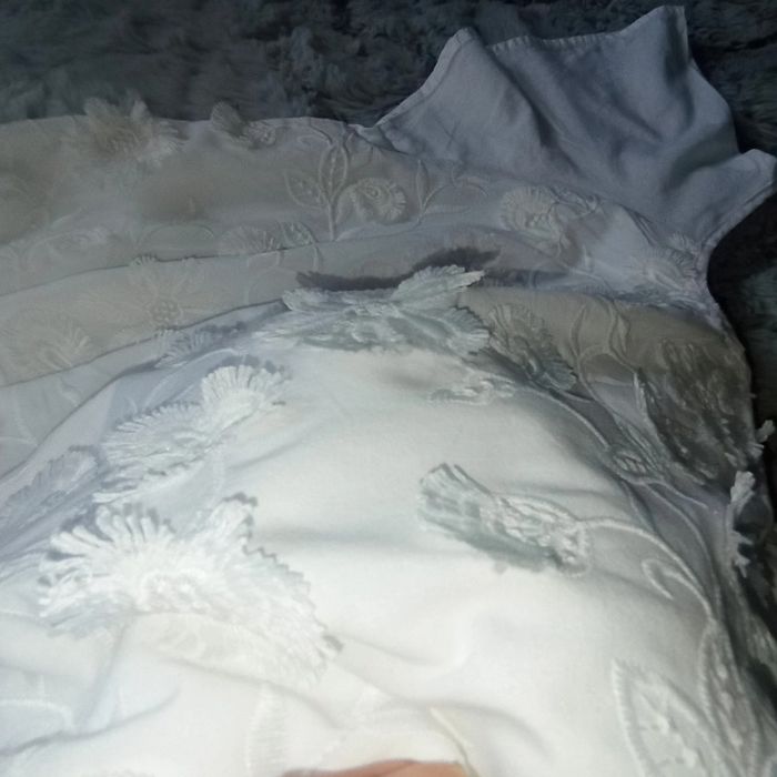 Magnifique robe manches papillon 14 ans 🌹 Tape à l'oeil 🌹 excellent état - photo numéro 6