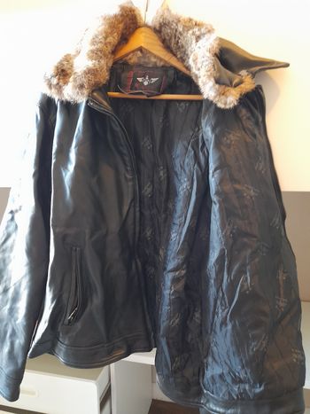 Veste en cuir noire , TXL. marque REPORTAGE R.G.A.