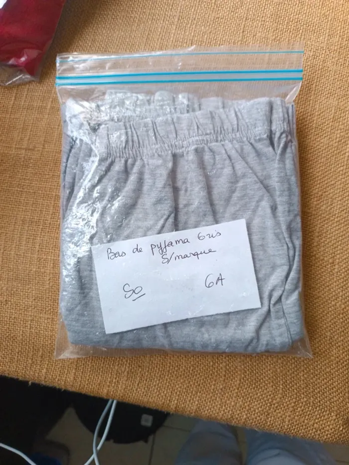 Pantalon de pyjama gris 6A. - photo numéro 5