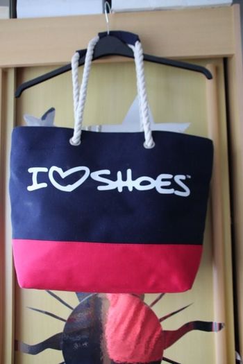 sac bleu marine et rouge