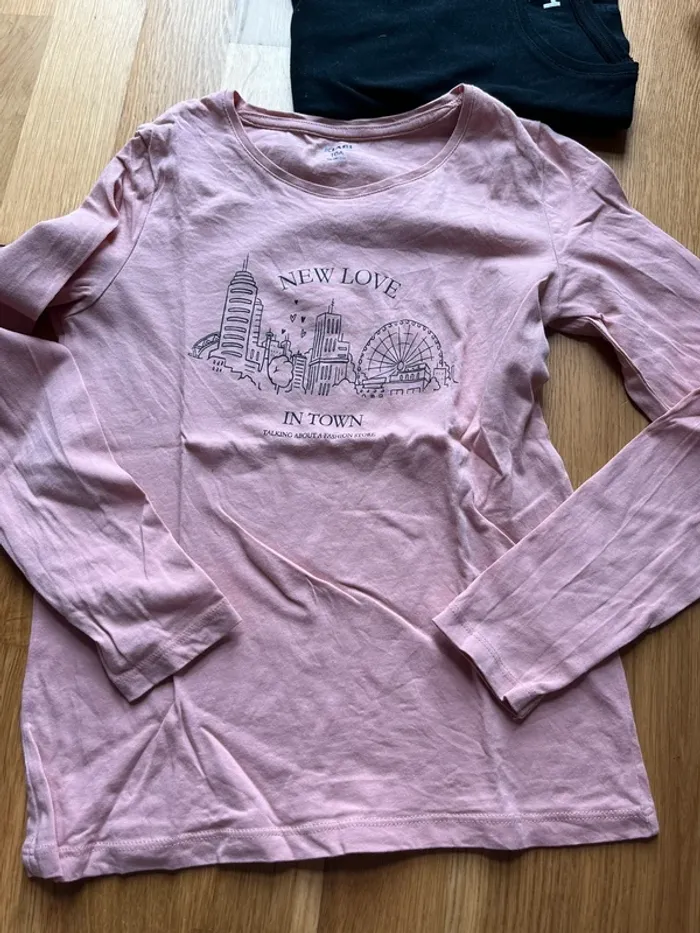 Lot de tee shirt - photo numéro 3