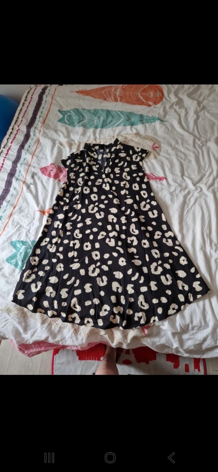 Robe manches courtes