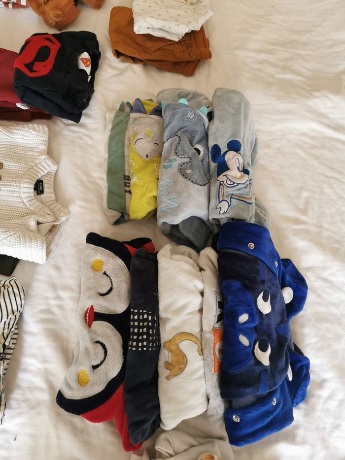 Vêtements 1mois - photo numéro 2