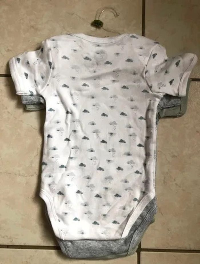 Lot de 3 Bodies manches courtes Sincere coton bio garçon T 18 mois neufs ds emballagE - photo numéro 2