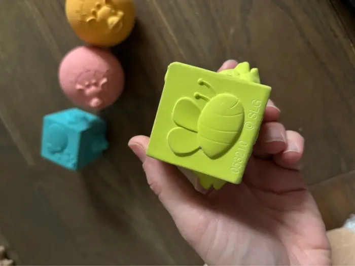 Lot de 4 jouets sensoriels Sophie la girafe tbe - photo numéro 2