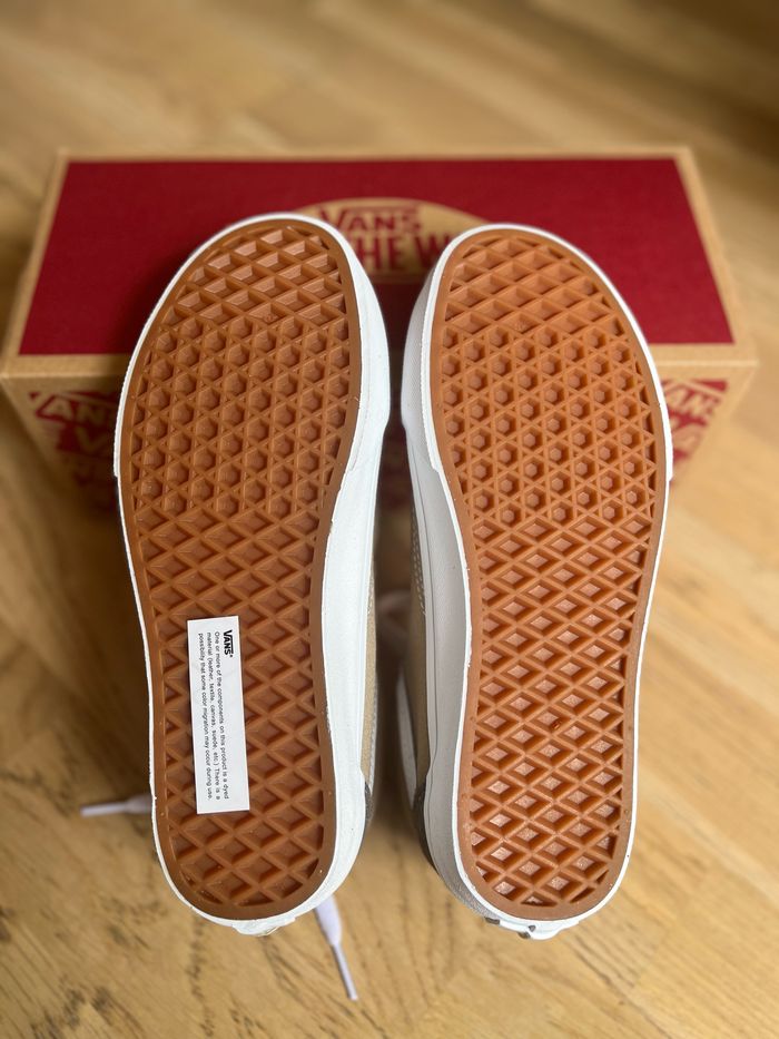Baskets VANS 38 - photo numéro 3