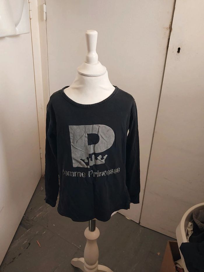 Tee-shirt à manches longues noir Taille 8 ans