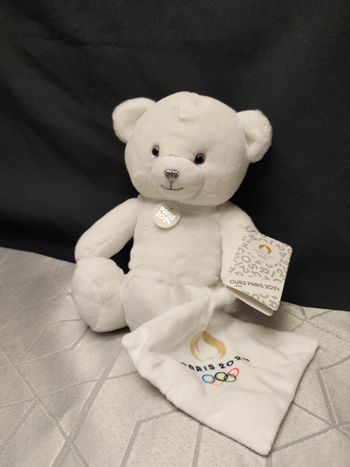Doudou ours blanc officiel JO Paris 2024 – Collection
