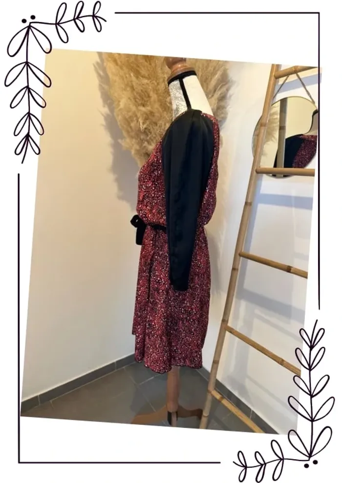 Robe fluide léopard rouge et noir - photo numéro 3