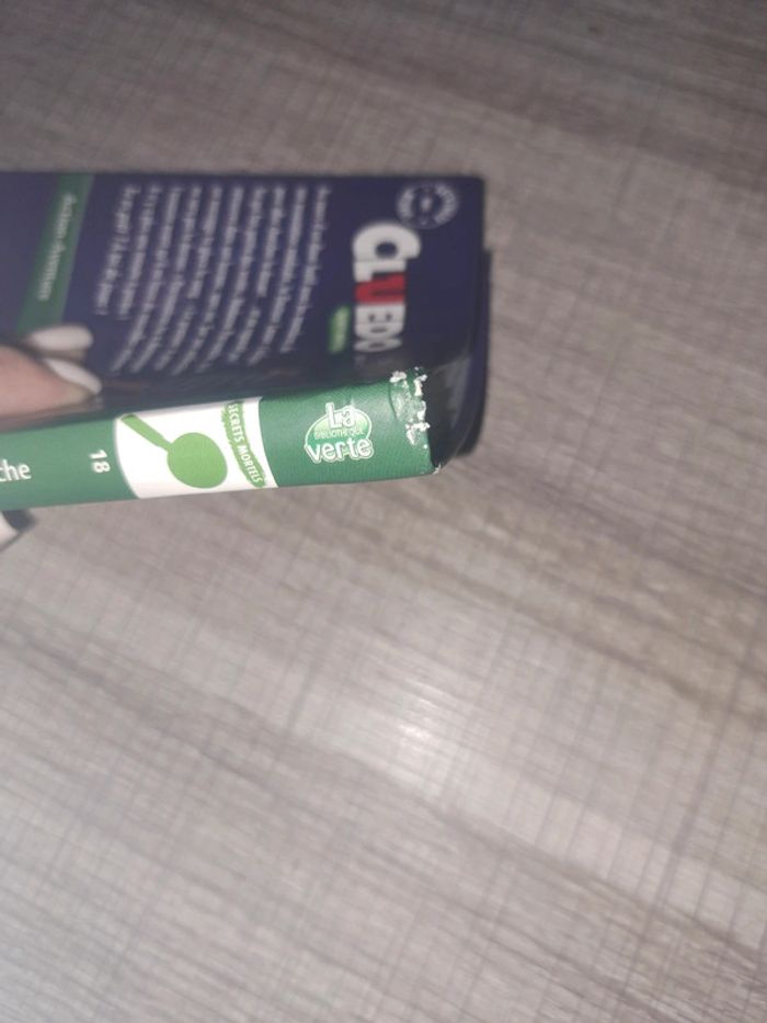 Livre Cluedo tome 18 - photo numéro 2