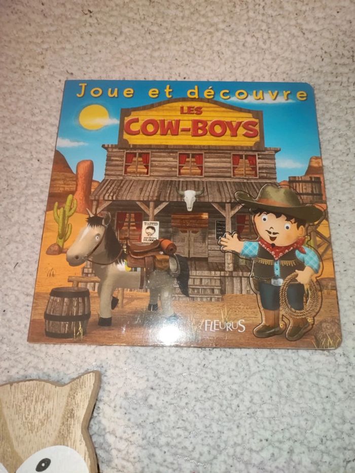 Lot de 2 livres joue et découvre petits garçons pompiers et cow boys - photo numéro 2