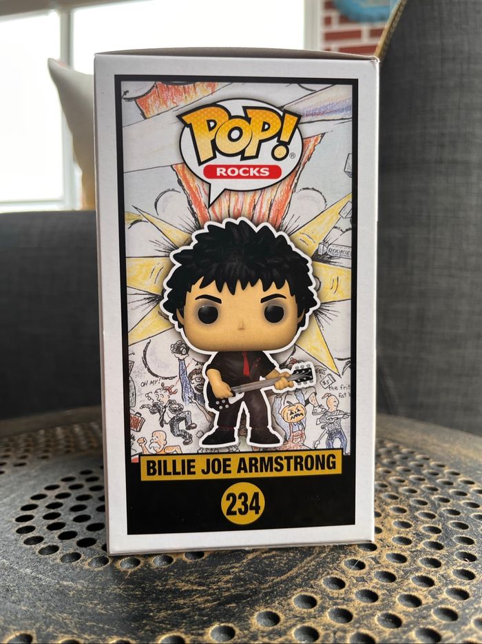 Green Day Billie Joe funko pop - photo numéro 4