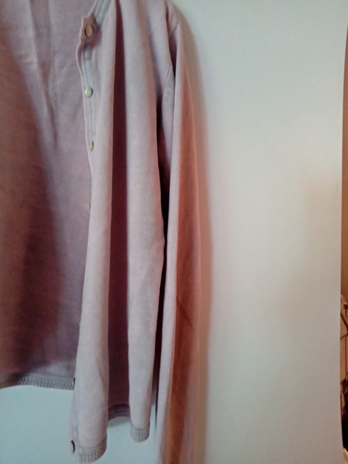 Joli gilet rose. Camaïeu.  Taille S. - photo numéro 3