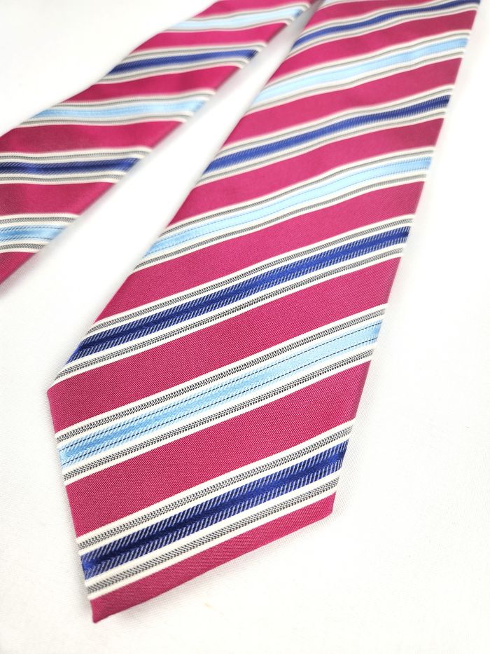 Cravate Hugo Boss en soie Rayures diagonales Rouge et bleue - photo numéro 2