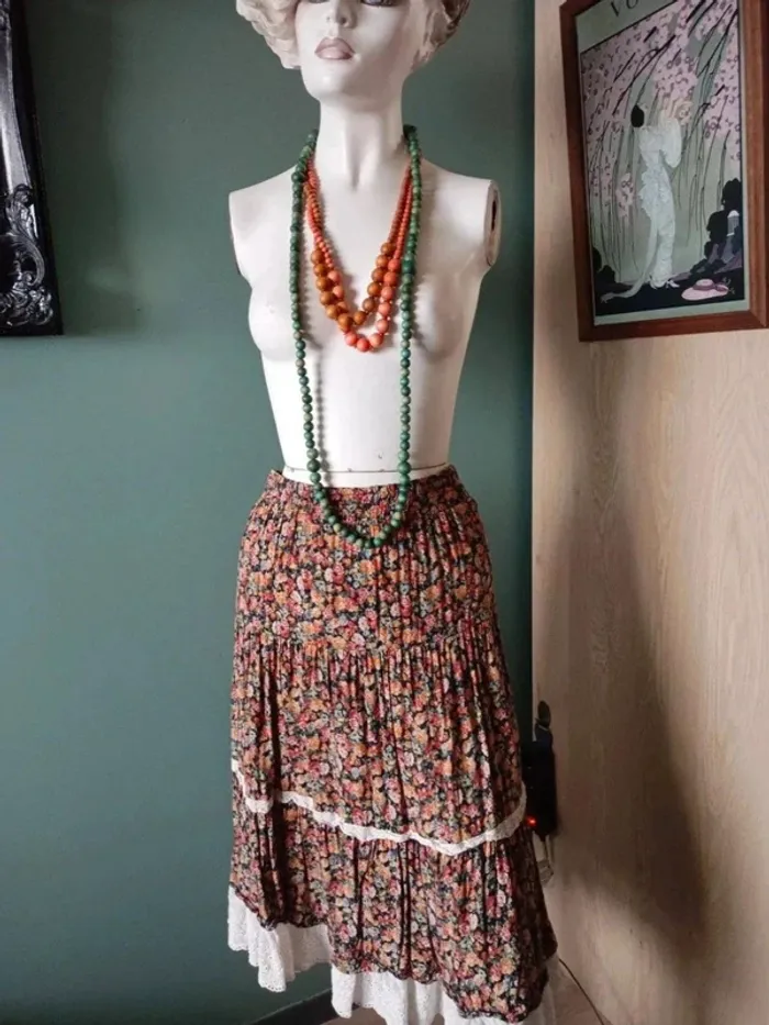 Jupe fleurie Zara 36