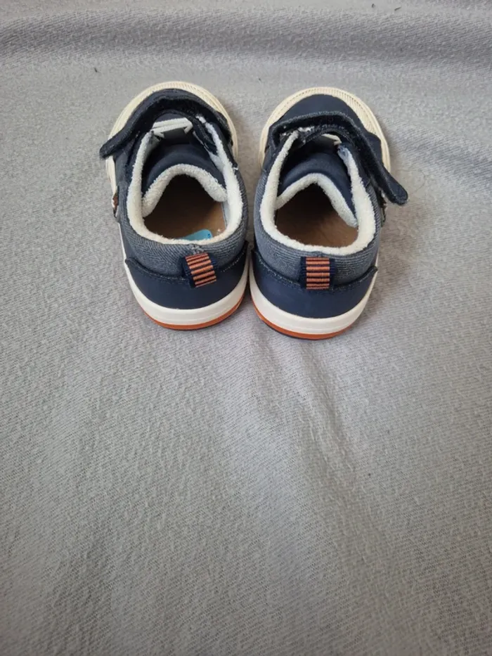 Baskets vertbaudet taille 23 - photo numéro 3