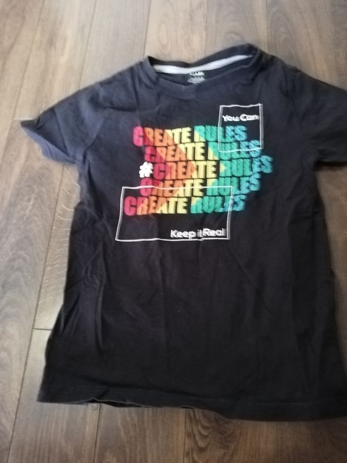 Lot de tee-shirt. - photo numéro 3