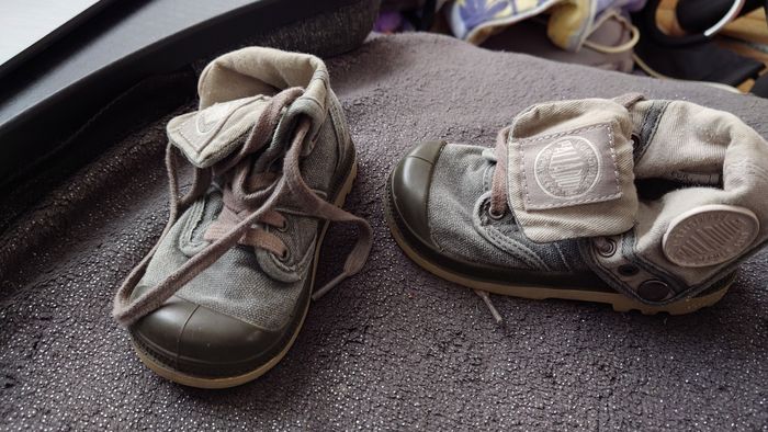 Chaussures Palladium T 24 grises - photo numéro 2