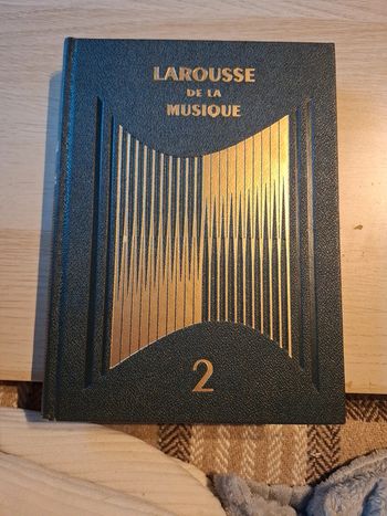 Larousse de la musique tome 2 de m à 7