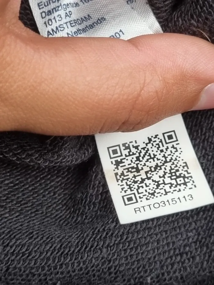 Crop top à capuche Tommy Jeans noir – Taille M Femme (mesures en photos) - photo numéro 9