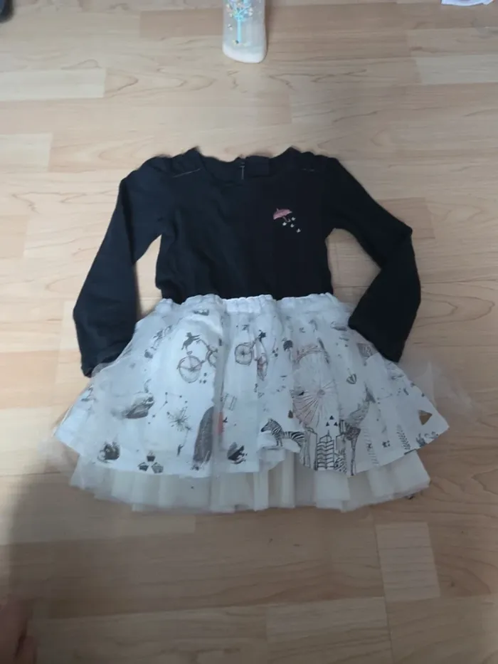 Robe catimini 2ans fille - photo numéro 1