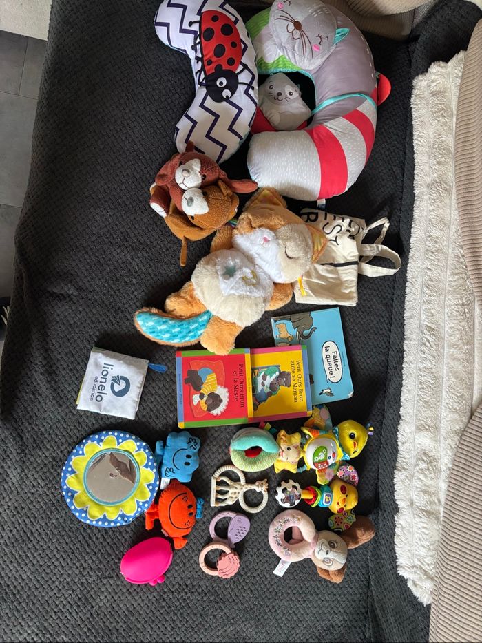 Tapis d’éveil lionelo + jouets - photo numéro 4