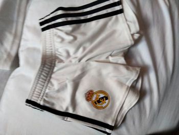 Ensemble Adidas short et t-shirt 6/9mois