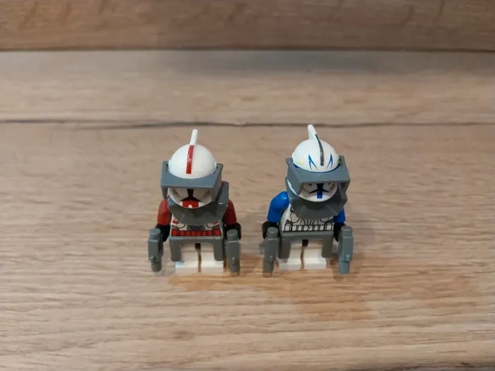 Figurines type lego Commandants Clones Rex et Fox star wars - photo numéro 4