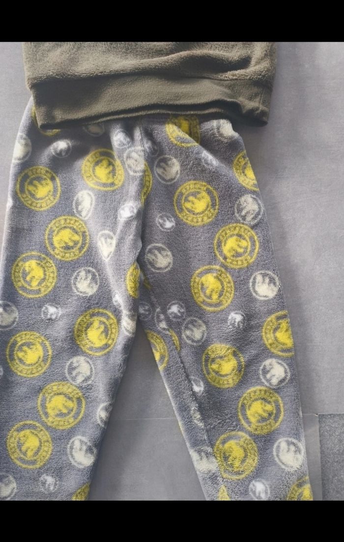 Pyjama polaire Jurassic World 5 ans, Parfait état - photo numéro 2