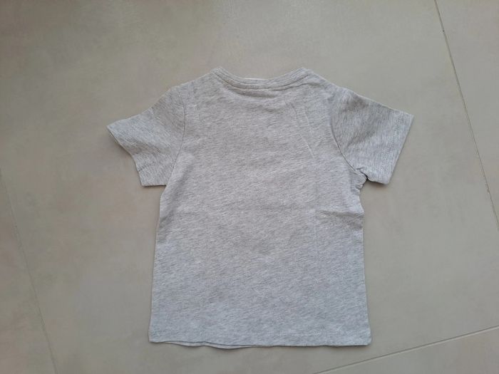 T shirt 18M Disney Baby Tigrou - neuf - photo numéro 3