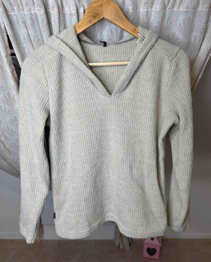 Pull capuche tout  doux