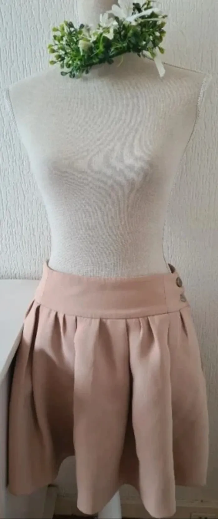 Jupe courte beige Zara Taille S - photo numéro 2
