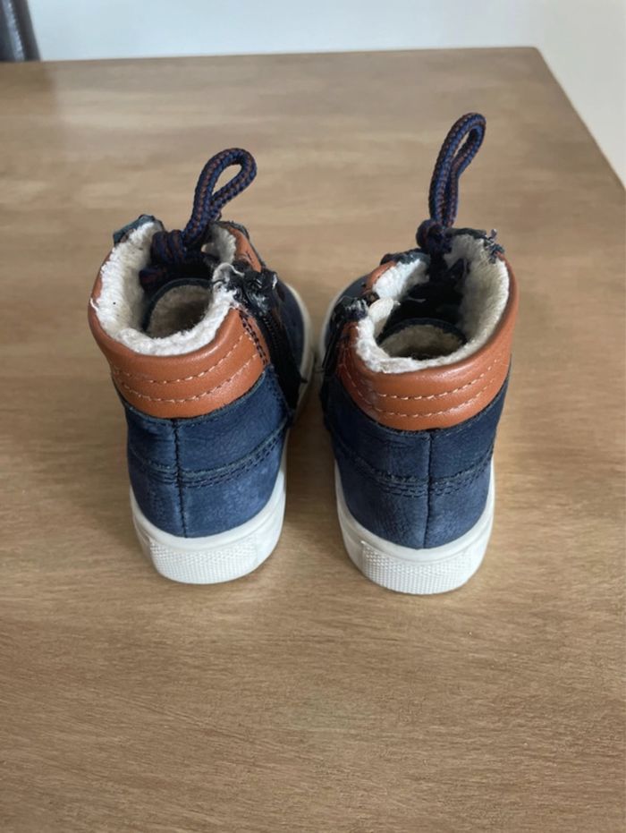 Boots garçon taille 19 - photo numéro 2