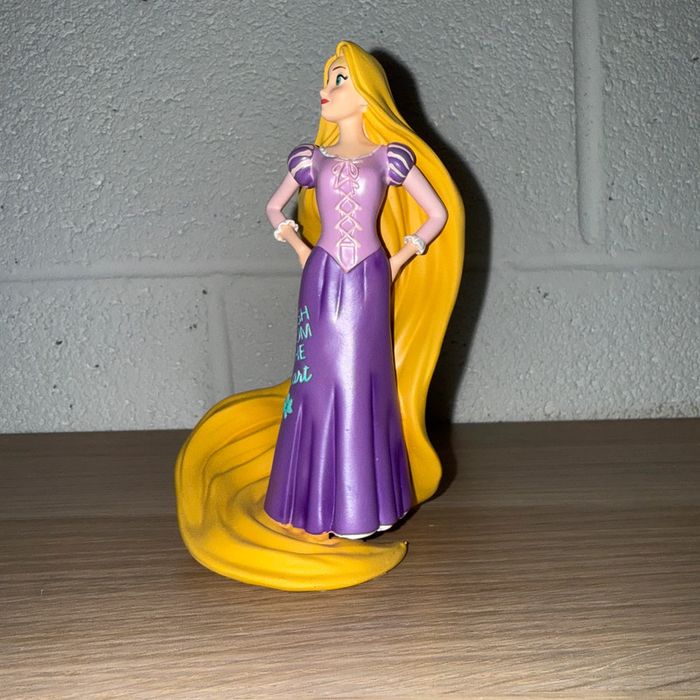 Figurine Raiponce Princesse Expression - Disney Showcase - photo numéro 3