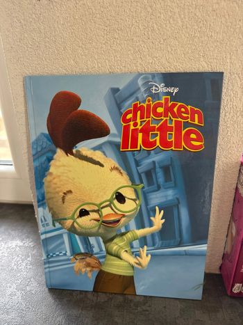 Livre bande dessiné chicken Little