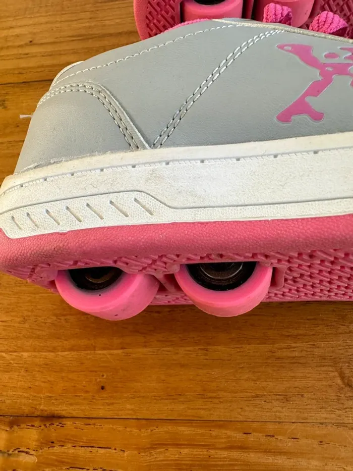 Chaussures à roulettes - photo numéro 8