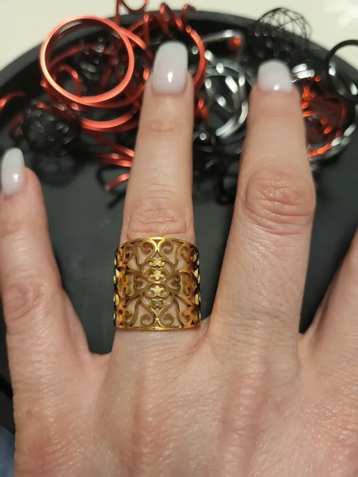 Bague acier inoxydable ajustable motif floral ajouré doré - photo numéro 4