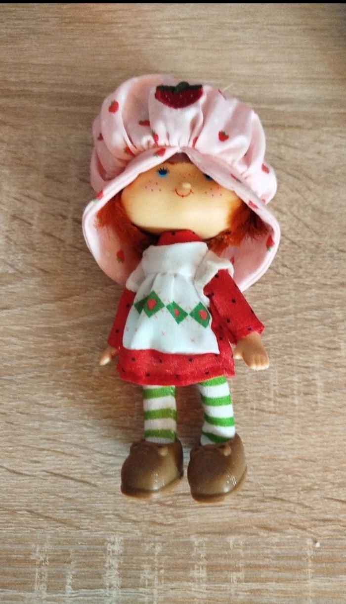 Poupée parfums - photo numéro 3