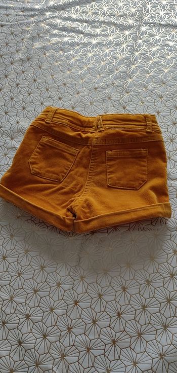 Short 3ans