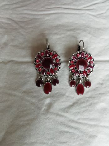 Boucles d'oreilles violettes