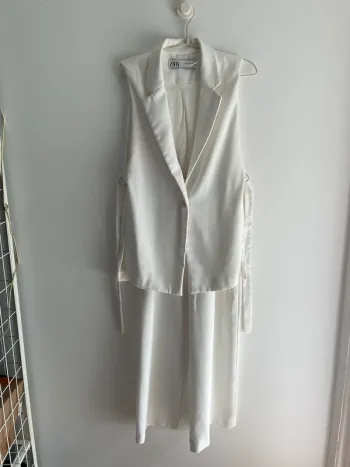 Ensemble blanc gilet + pantalon XS Zara