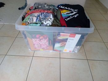 Lot revendeur vêtements femme, accessoires, chaussures 