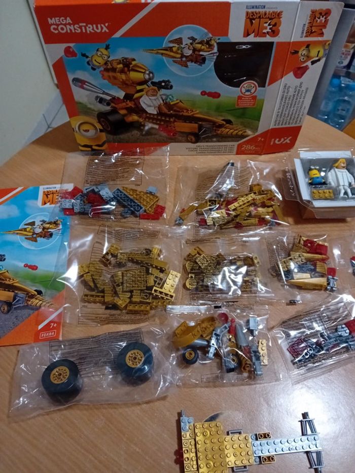 Voiture transformable de Dru Minion - photo numéro 4