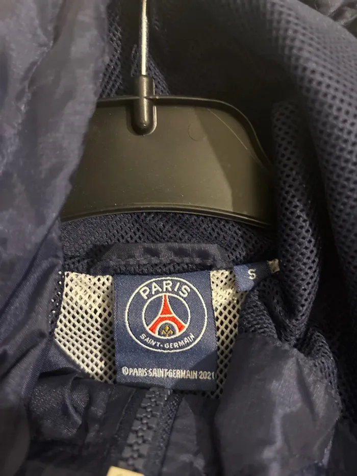 Veste coupe-vent PSG avec capuche – Taille S - photo numéro 8