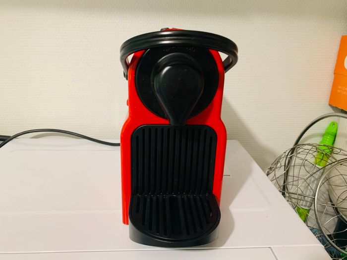Machine à café Nespresso Krups - photo numéro 3