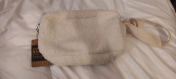 Petit sac fourrure  style mouton