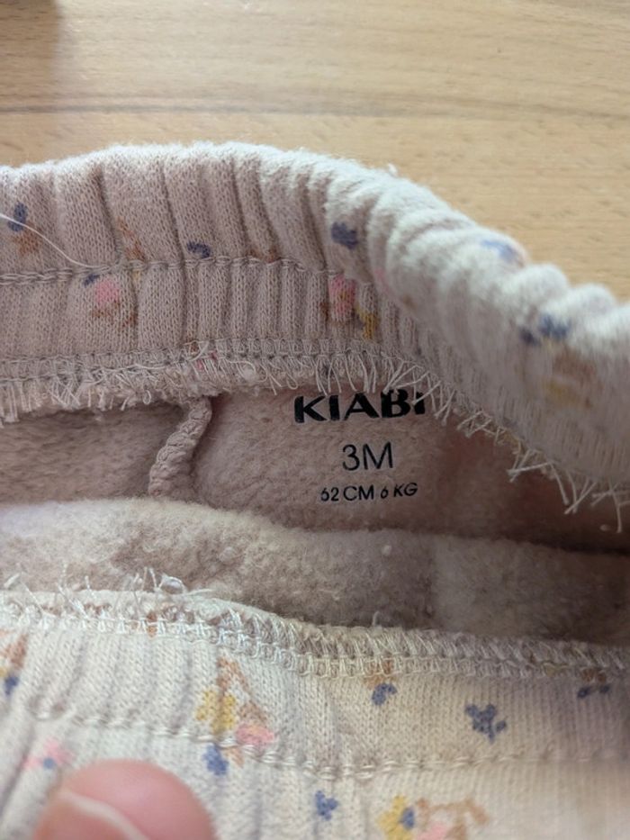 Pantalon velours Kiabi Neuf sans étiquette 3 mois - photo numéro 3